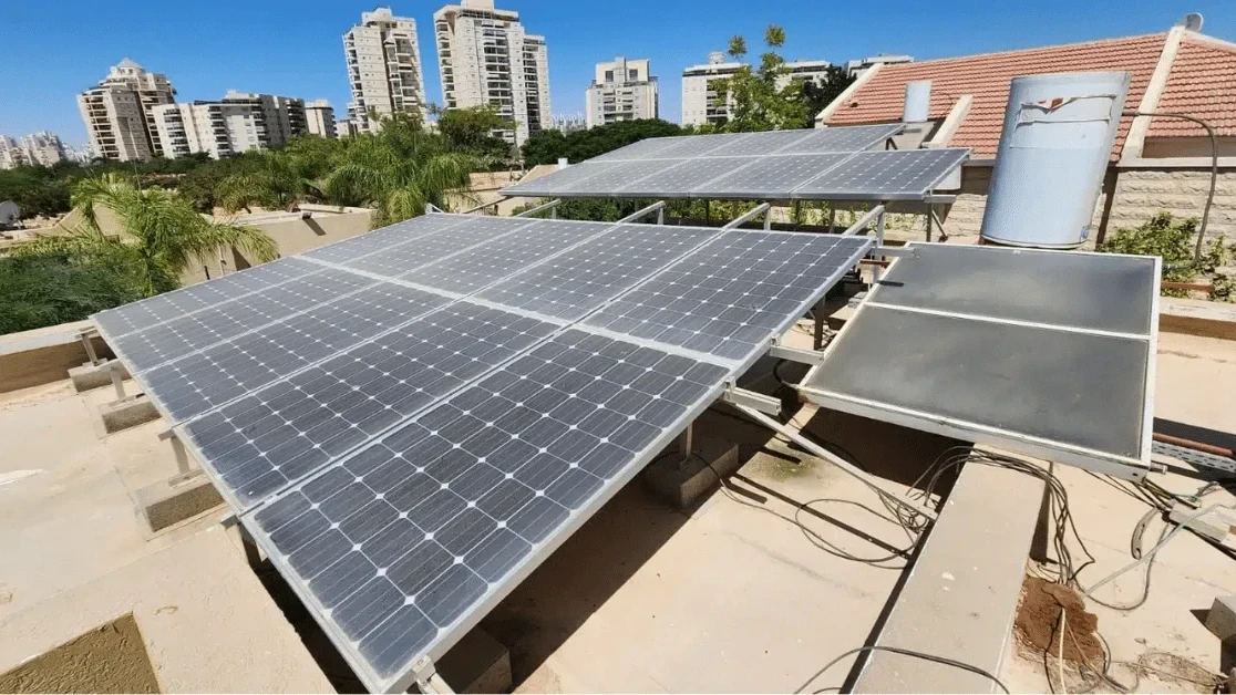 "היום אני מבין כמה כסף הפסדתי לפני שהתקנתי פאנלים סולאריים"